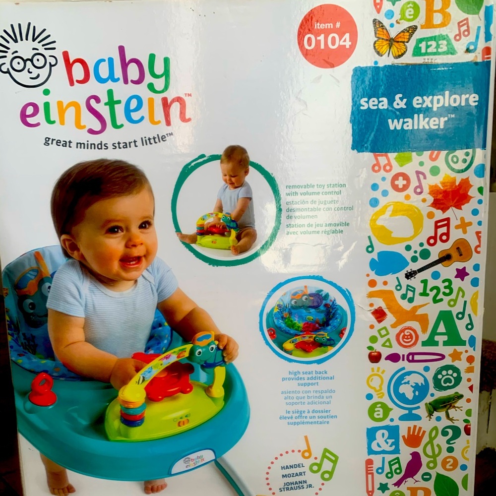 Baby Einstein Sea and Explore walker
